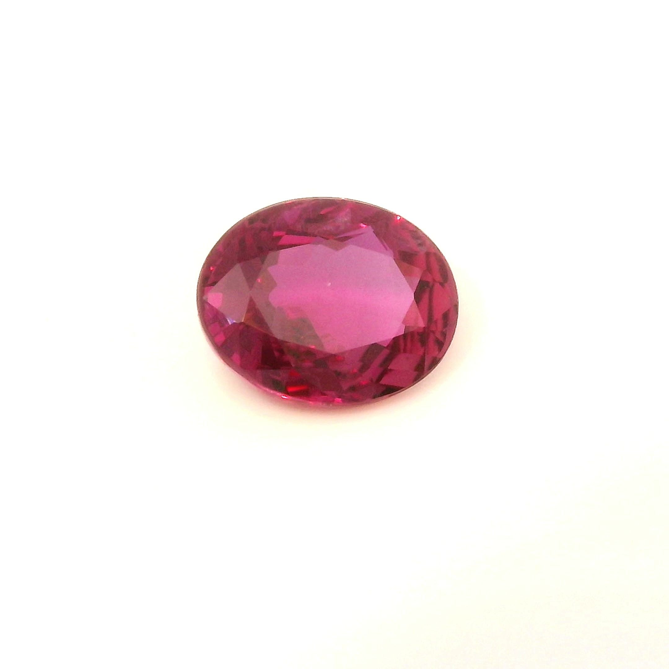 1.17 Karat Oval Form Ruby Gemstone 1.17 Karat Oval Form Ruby Gemstone