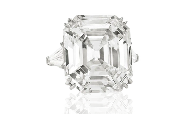 Ring von Elizabeth Ring von Elizabeth