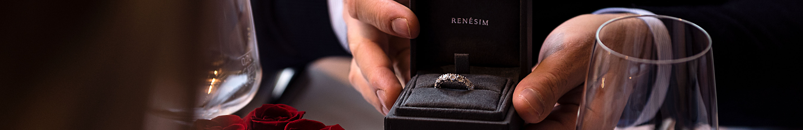 Über Uns  Über Uns