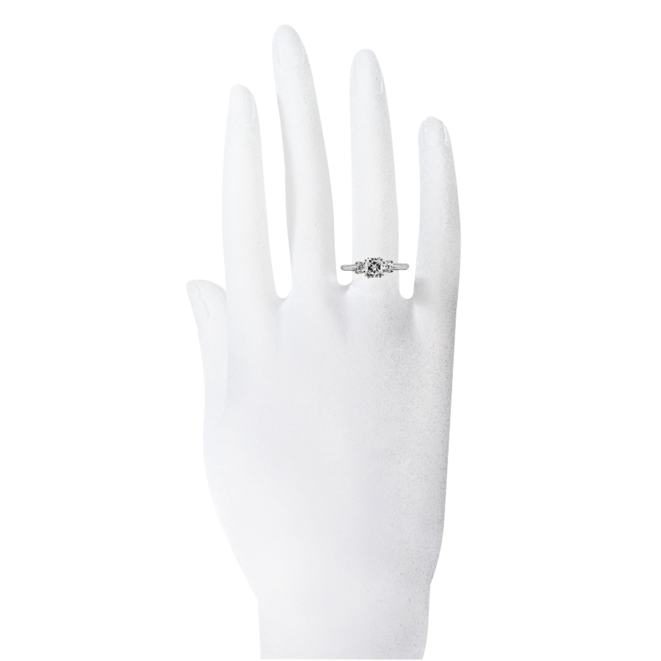 white gold - cushion white gold - cushion