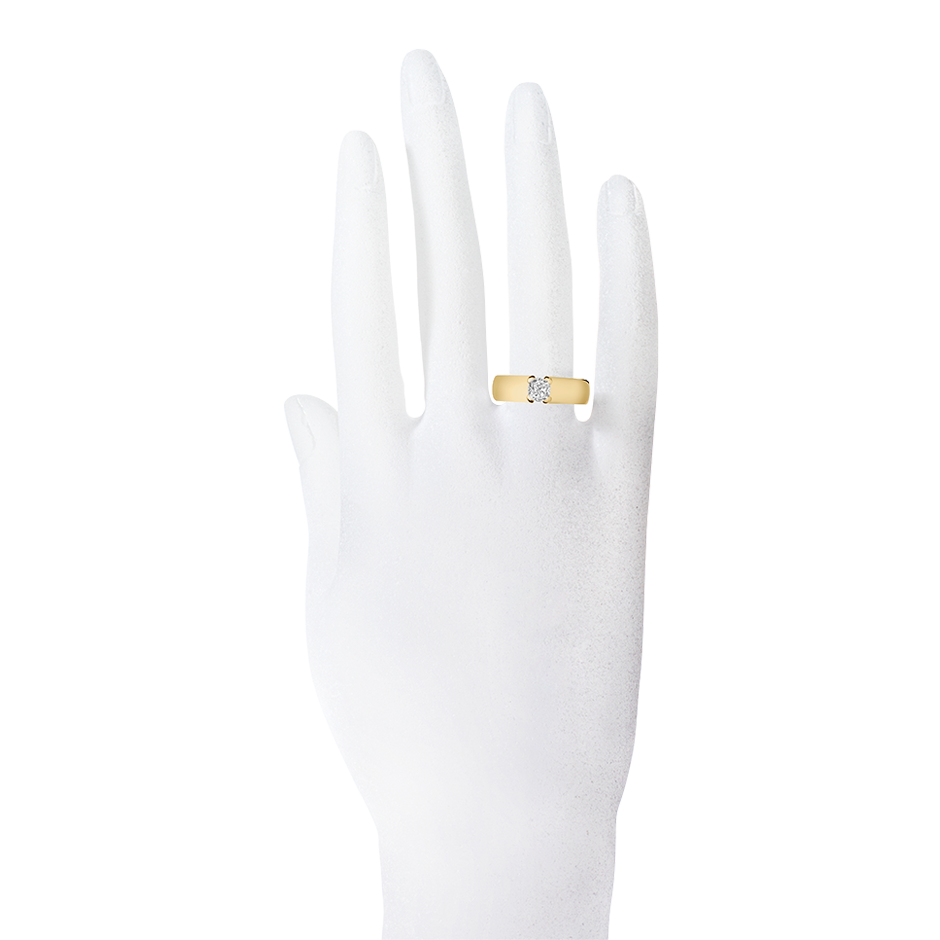 yellow gold - cushion yellow gold - cushion