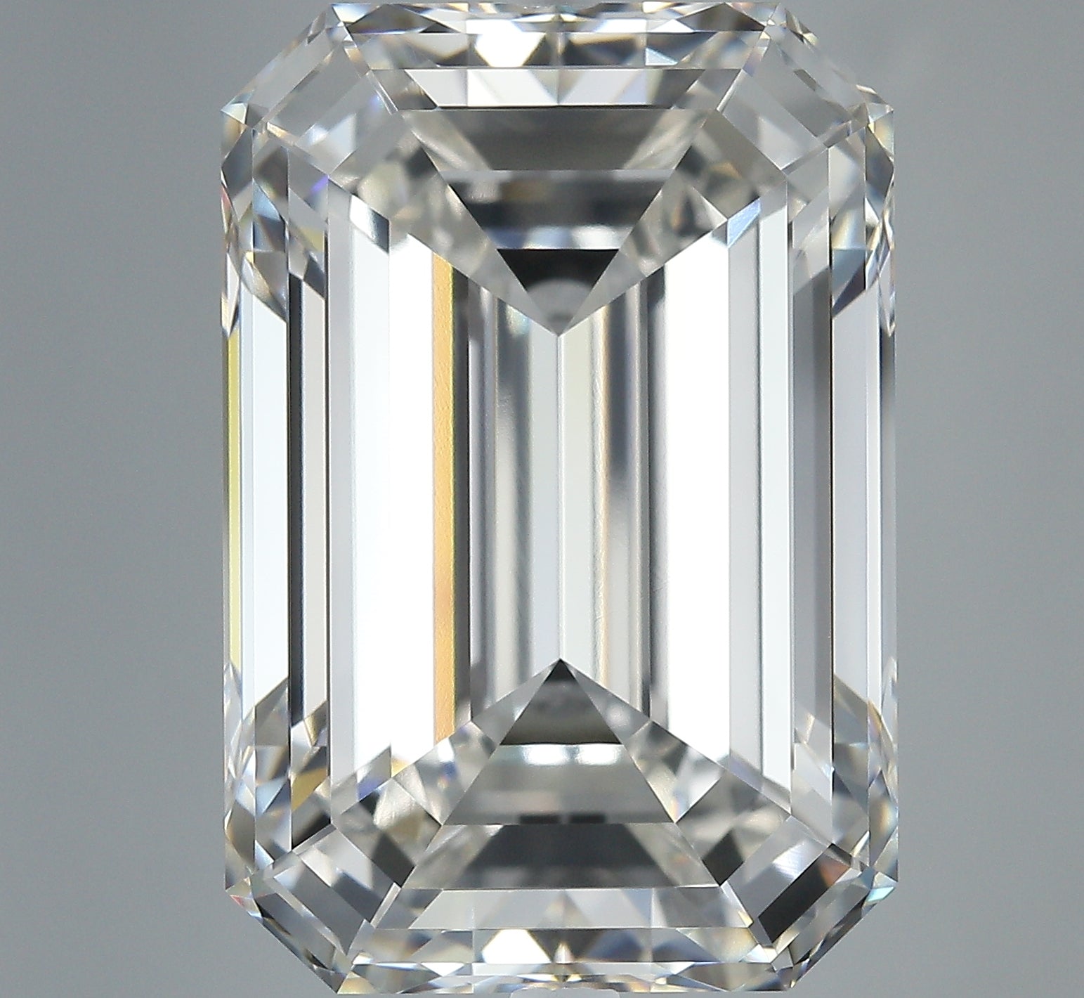 21.09 Karat Smaragd Form Naturdiamant 21.09 Karat Smaragd Form Naturdiamant