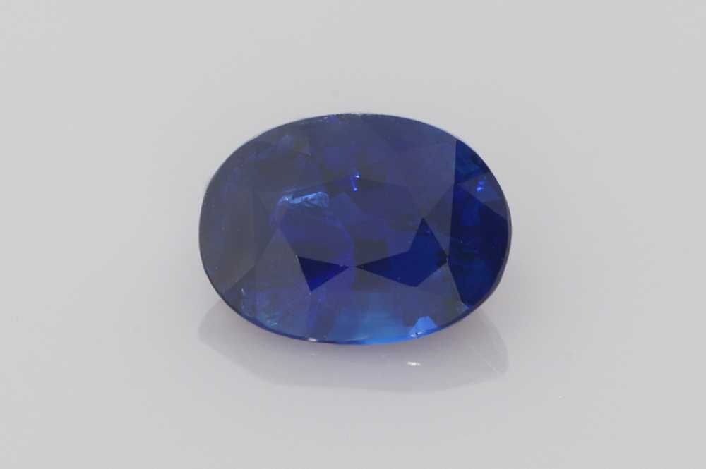 1.71 Carat Oval Shape Sapphire Gemstone