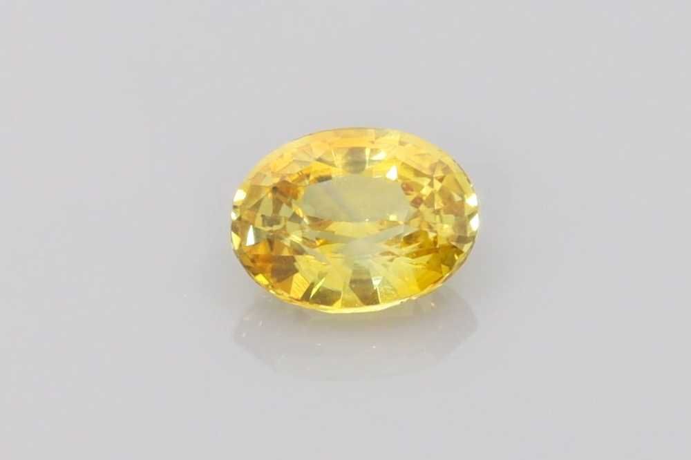 2.02 Carat Oval Shape Sapphire Gemstone