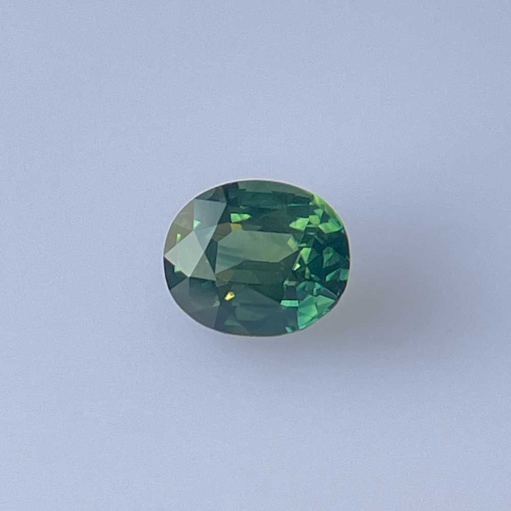 2.2 Karat Oval Form Sapphire Gemstone