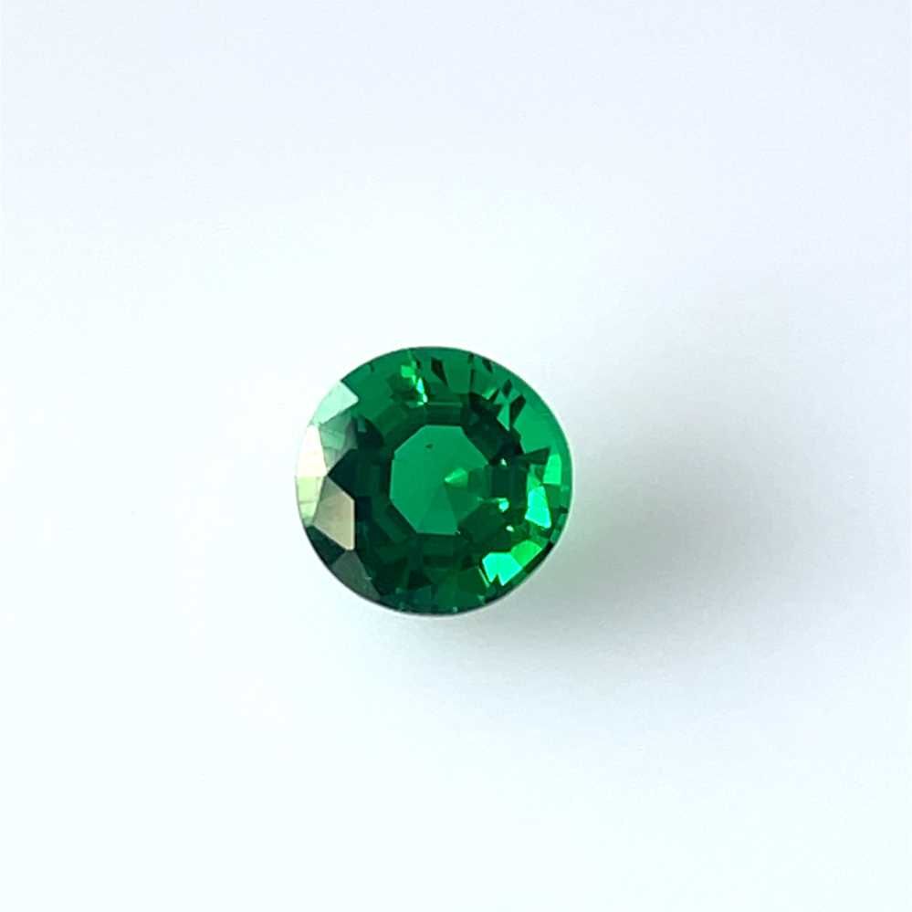 0.63 Karat Brillant Form Emerald Gemstone