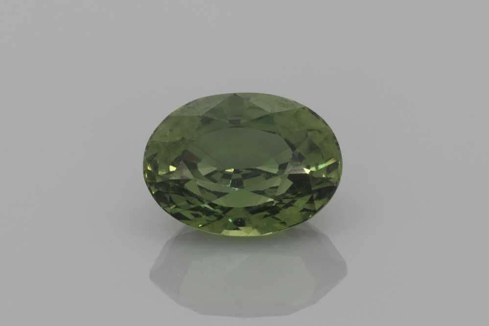 2.91 Karat Oval Form Sapphire Gemstone