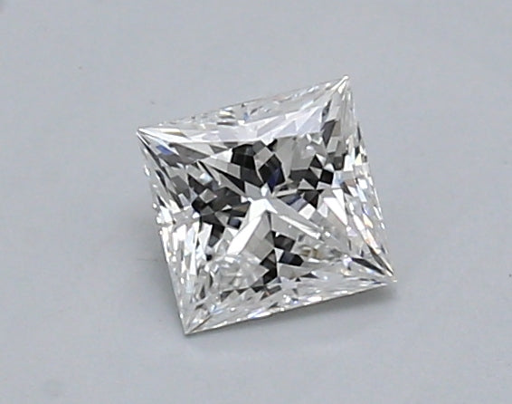 0.69 Carato Principessa Forma Lab Grown Diamond